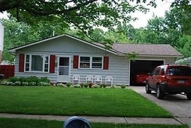 3rd image of 936 Fairwood Blvd