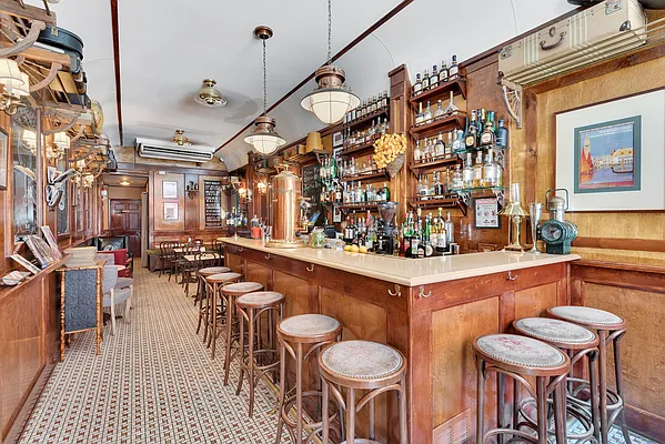 Sold by Bond New York | media 15