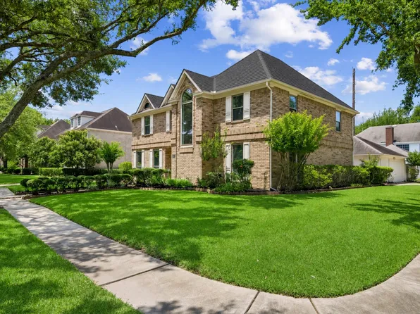 906 Venice St, Sugar Land, TX 77478