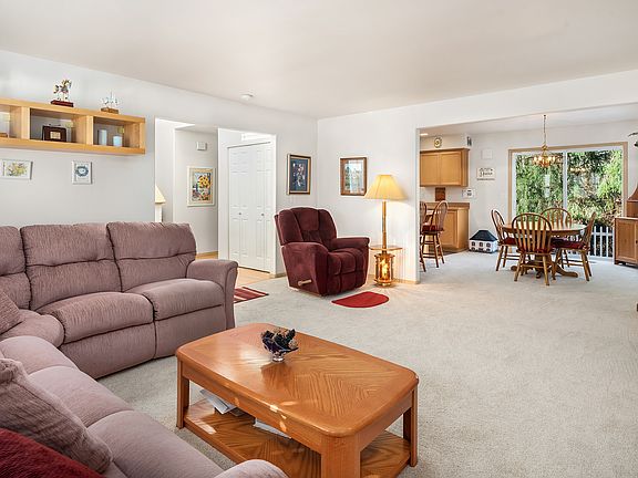 4th image of 13524 25th Ave W