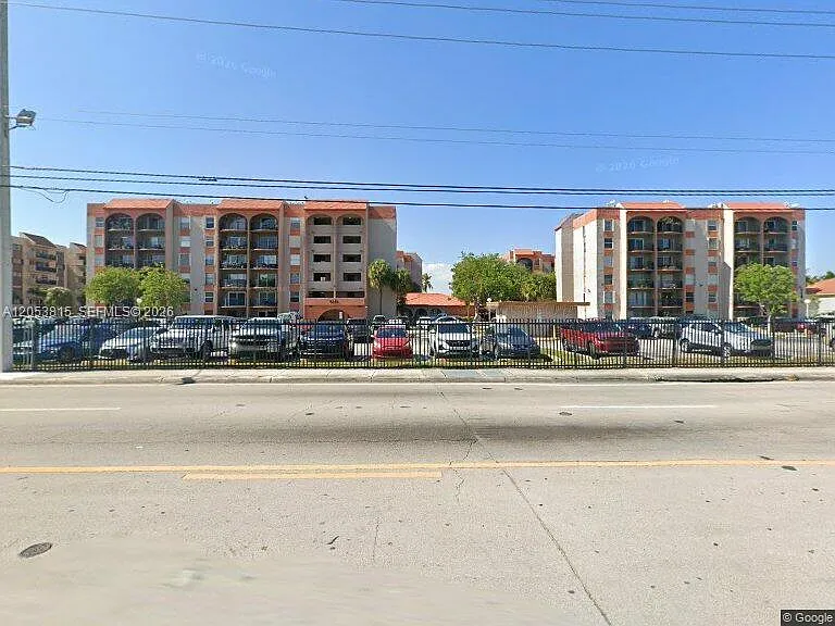 El Cid Condo — Photo 3