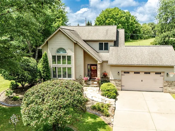 652 Cheyenne Trl, Mercer, PA 16137