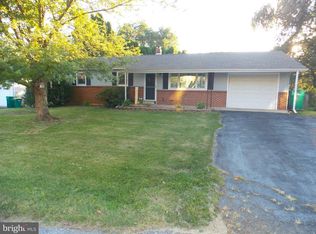 657 Locust St, Hummelstown, PA 17036