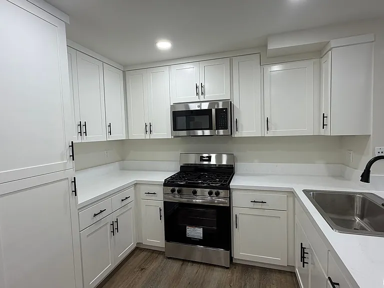169 Brightwood Ave — Photo 3