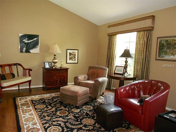 2nd image of 729 Silverwood Dr