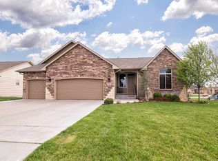 4106 N Lake Ridge Ct, Wichita, KS 67205