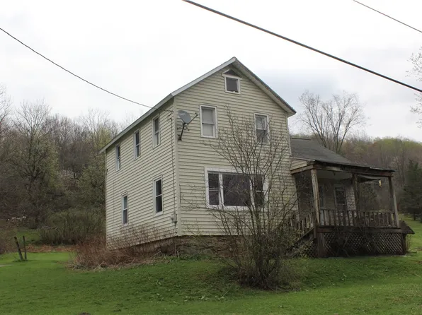 15 Totten Ln, Bradford, PA 16701