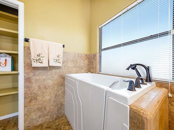 5th image of 5185 San Carlos Ct