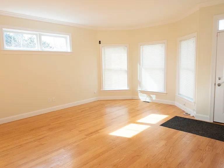 2 Westbrook St #1 — Photo 2