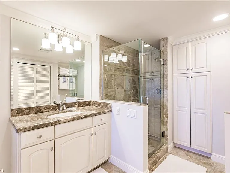 2885 Gulf Shore Blvd N #302 — Photo 24