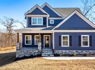 408 Falcons Lair West Dr, Walhalla, SC 29691