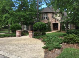 56 Honors Ln, Hattiesburg, MS 39402