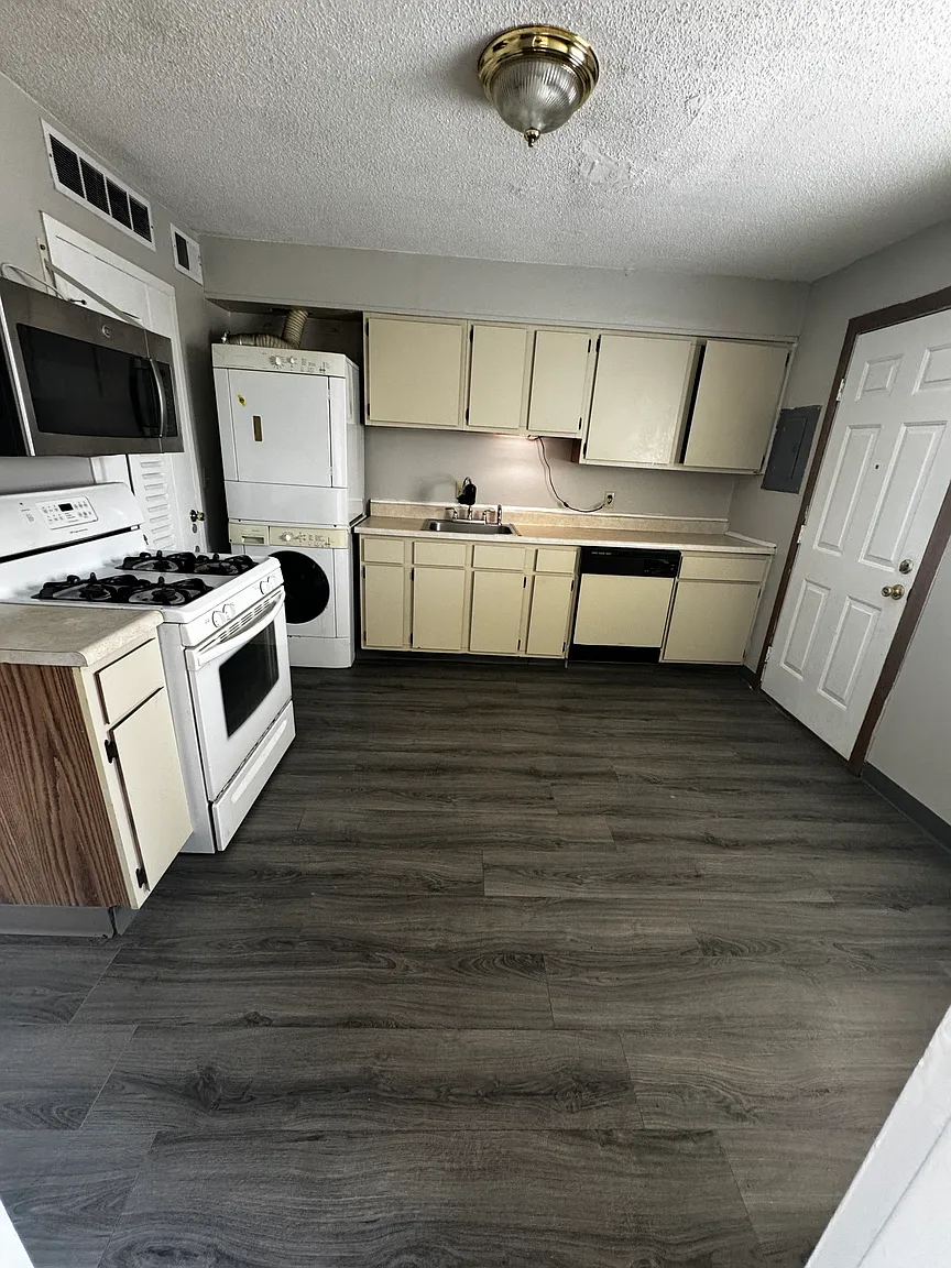 104 Buckeye Cir photo 1
