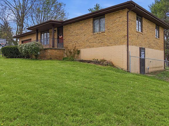 2nd image of 423 Jeanne Drive