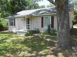 3404 Bonham St, Paris, TX 75460