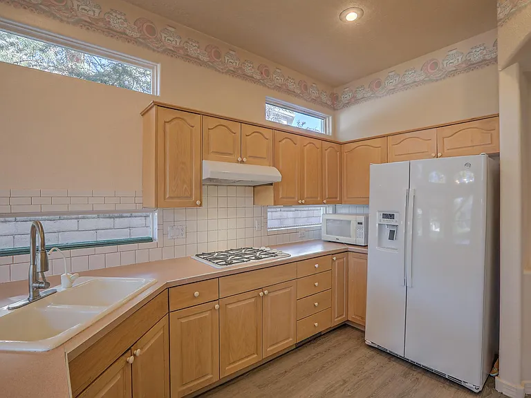 11240 Los Lagos NE — Photo 12