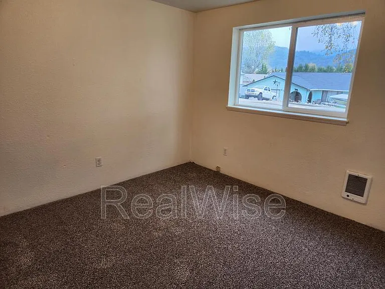 104 NW Mercy Hills Dr — Photo 17
