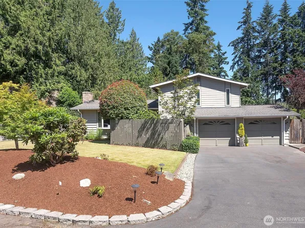 8821 221st Place SW, Edmonds, WA 98026