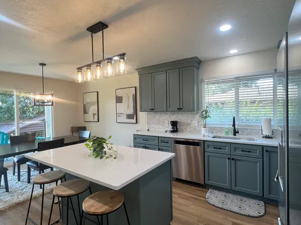 2580 E Harrison Ave, Coeur D Alene, ID 83814