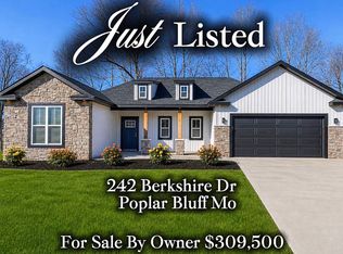 242 Berkshire Dr, Poplar Bluff, MO 63901