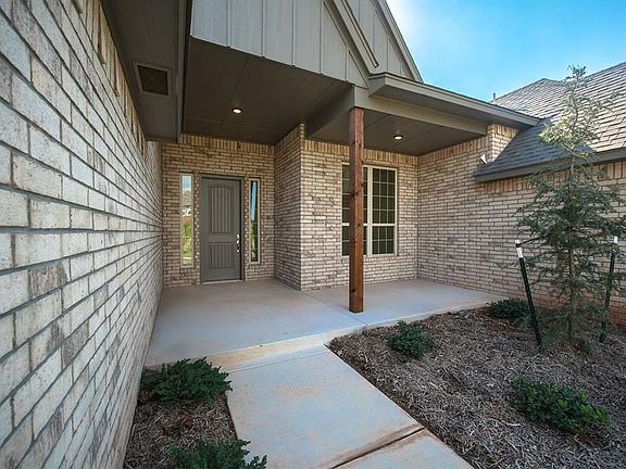 4th image of 1700 Thornbrooke Blvd