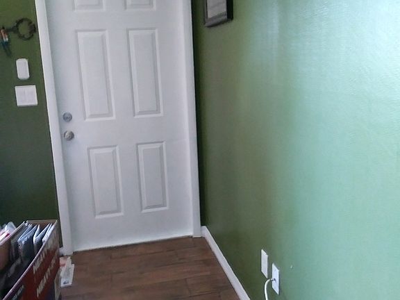 4th image of 384 Milford St
