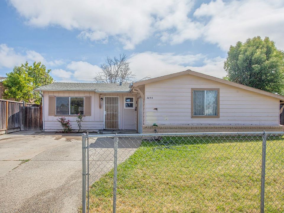 2nd image of 2054 Inman Way