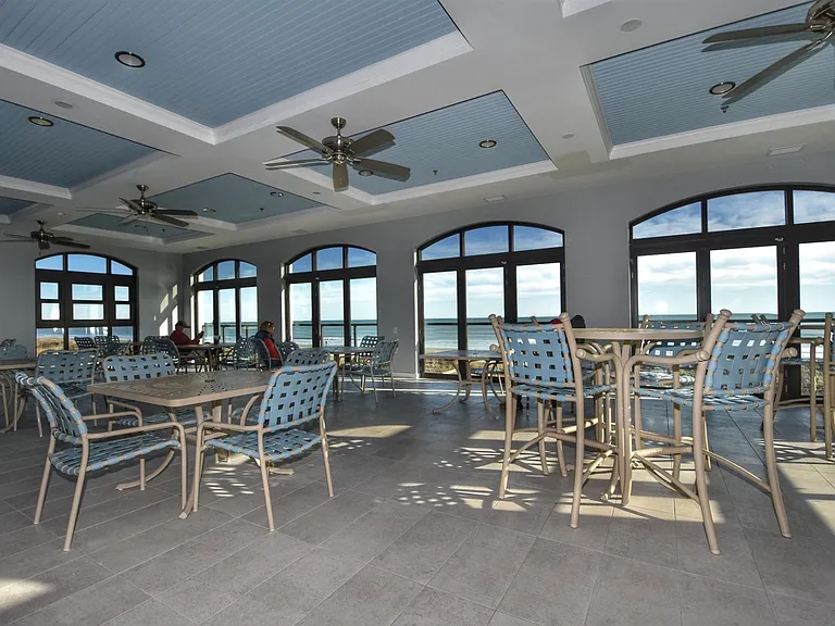 5825 Catalina Dr #223 — Photo 20