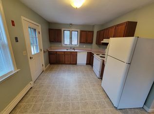 95 Old County Rd N, Francestown, NH 03043