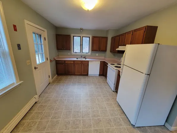 95 Old County Rd N, Francestown, NH 03043