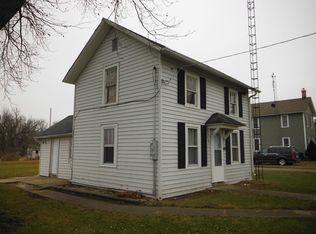 602 E 4th St, Long Point, IL 61333