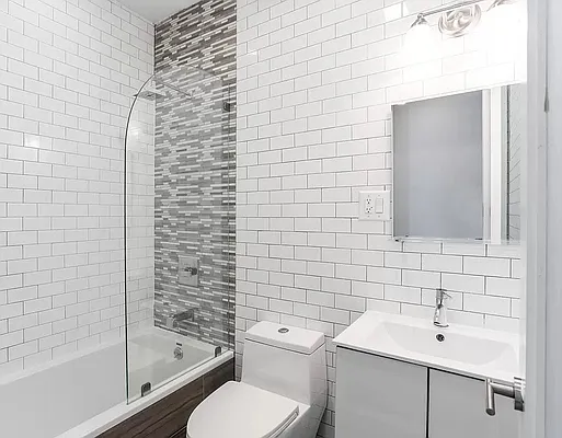 Rented by ERNY LLC | media 21