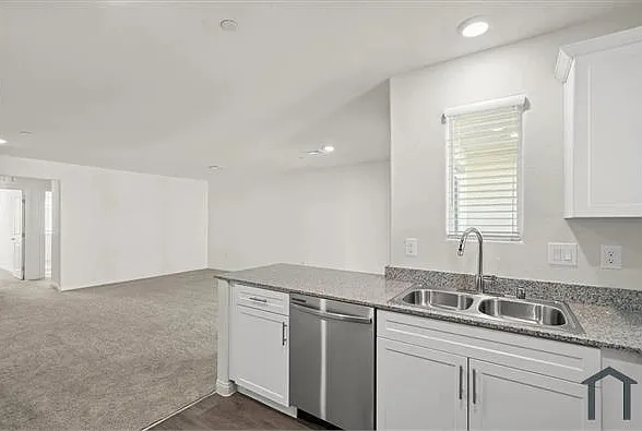 6819 Plum Crazy Ct — Photo 6