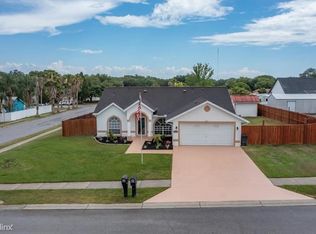 38912 Carr Dr, Zephyrhills, FL 33540