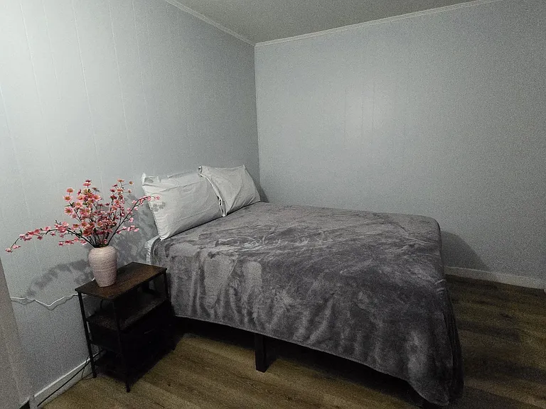 106 Phillips Ln — Photo 13