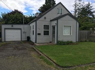 1012 Madrona Ave, Tillamook, OR 97141