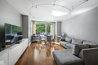 200 West End Avenue, #6M