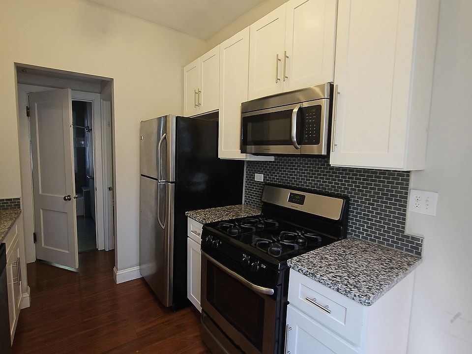 1st image of 5825 N Wayne Ave #1W
