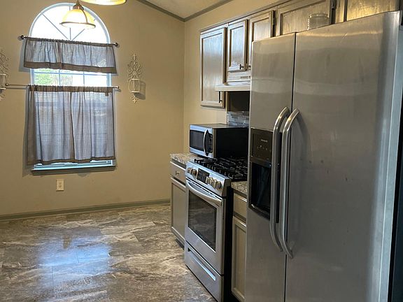 4th image of 1224 Eagles Landing Dr