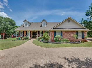 178 Cedar Ridge Dr, China Spring, TX 76633