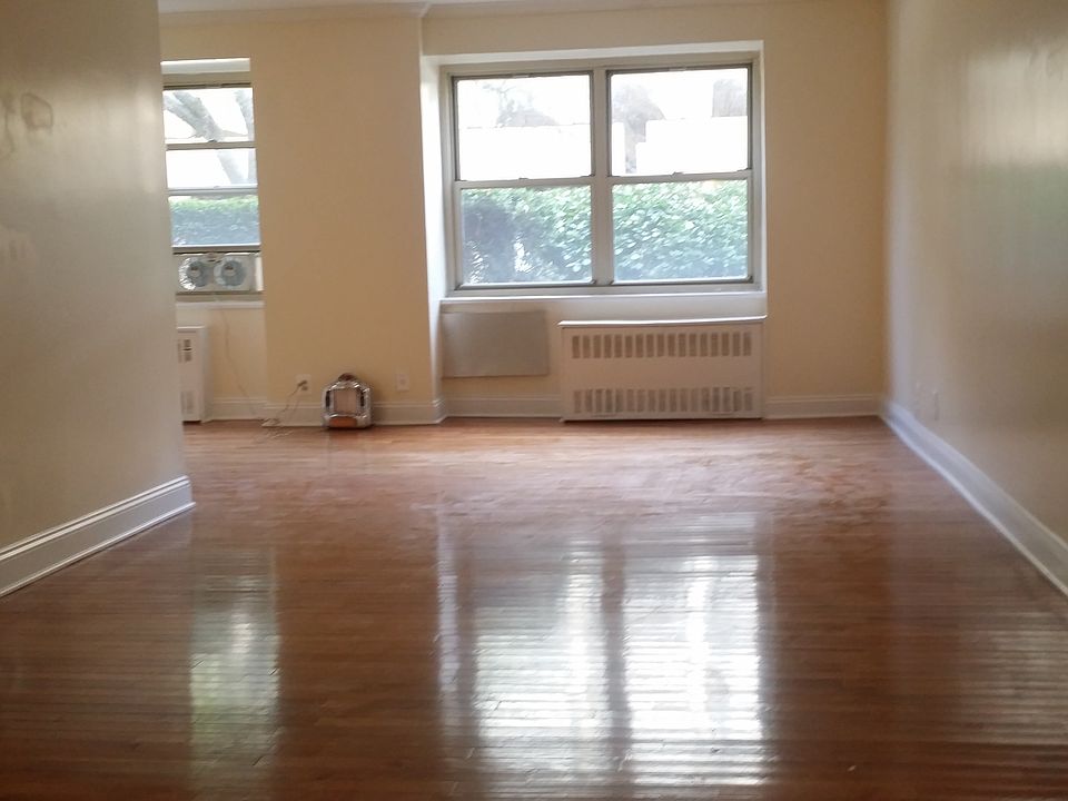 1st image of 33 N 3rd Ave APT 1F