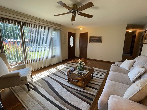 5th image of 10228 S 80th Ct