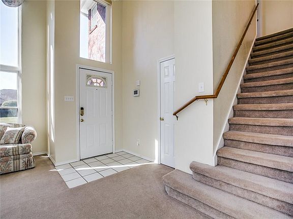 4th image of 8545 Smith Dr