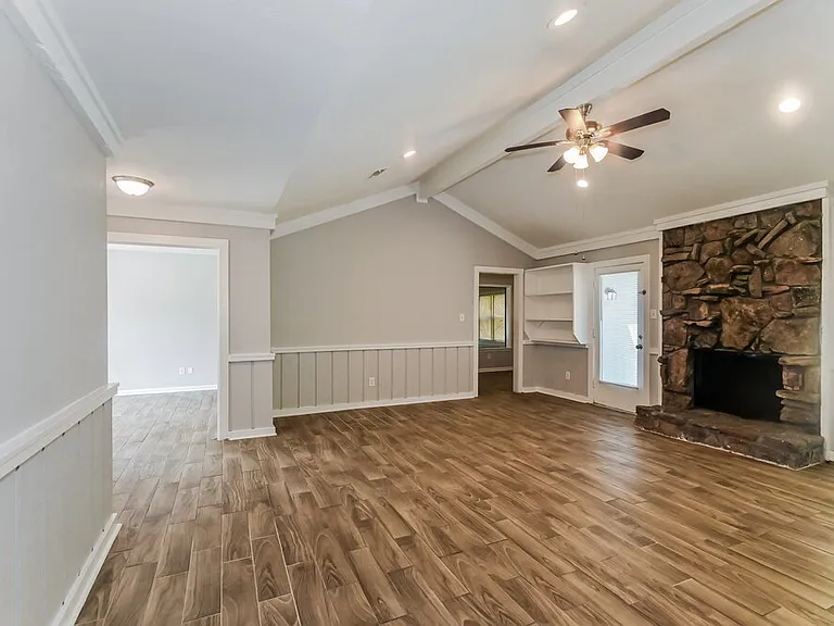 8182 Valley Ridge Trl — Photo 5
