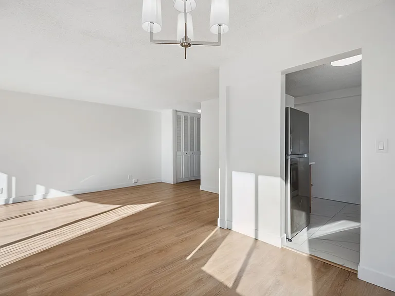 621 W 57th Ave #101 — Photo 54