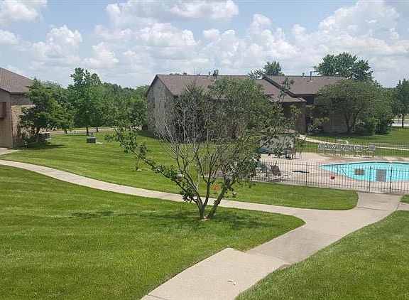 4th image of 2007 Waterfront Dr N APT A