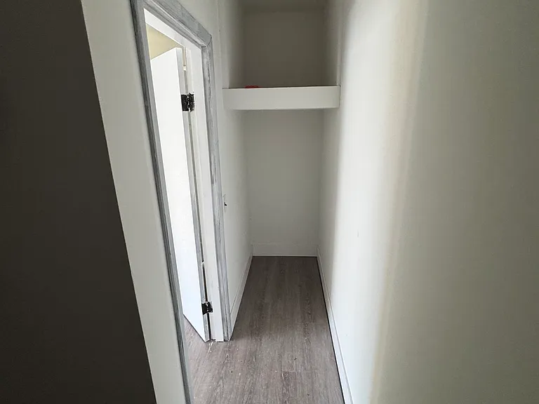 363 Windsor Rd #4 — Photo 11