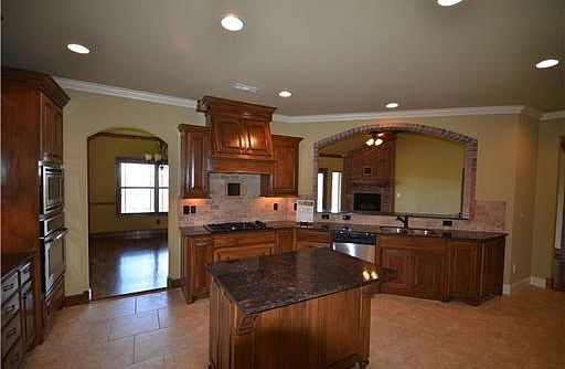 4th image of 6103 Sage Dr