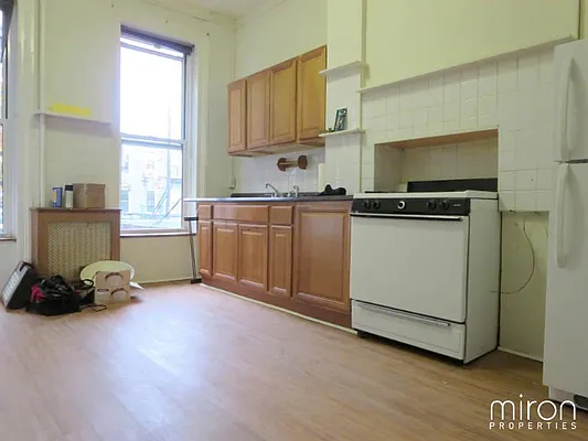 Rented by Miron Properties | media 14