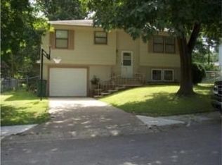 701 N King Ter, Harrisonville, MO 64701